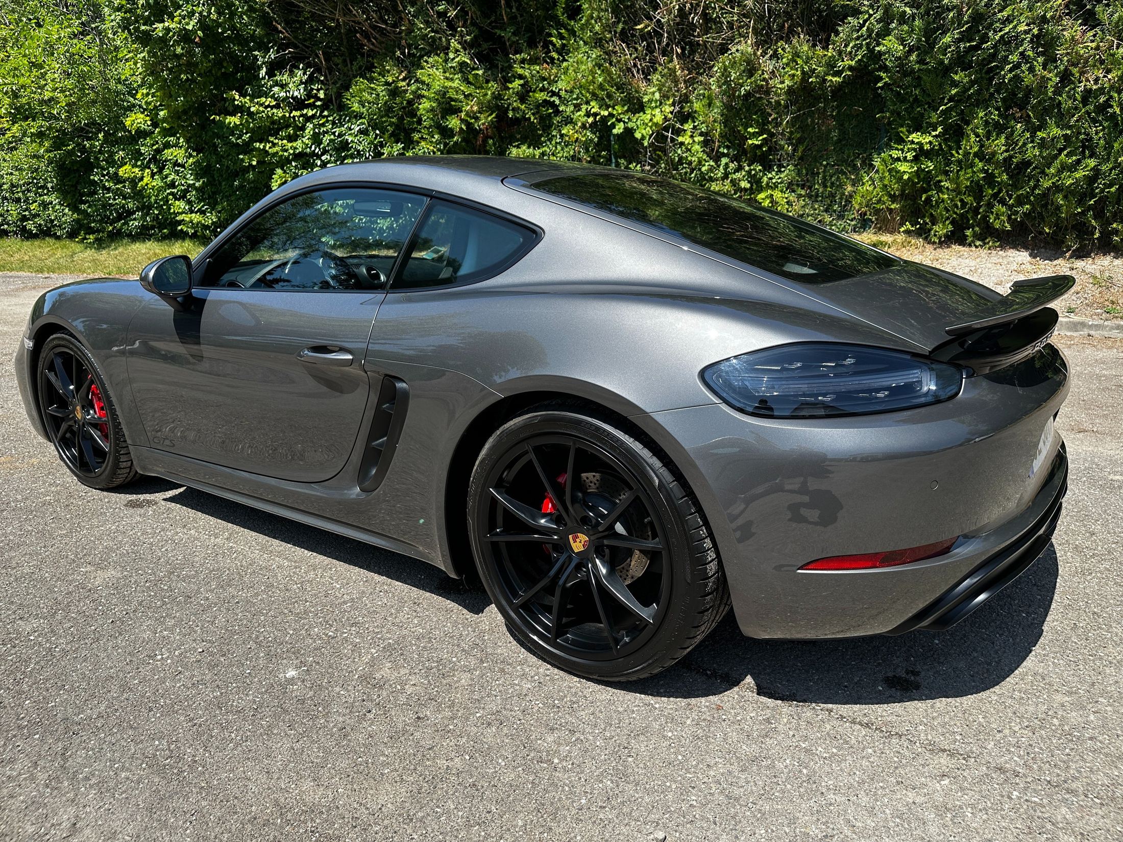 Porsche lavée par Loïs AUTO